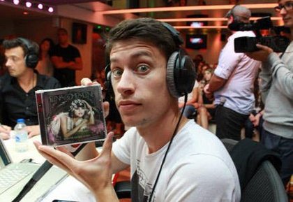 émission du lundi 3 septembre avec Selena Gomez