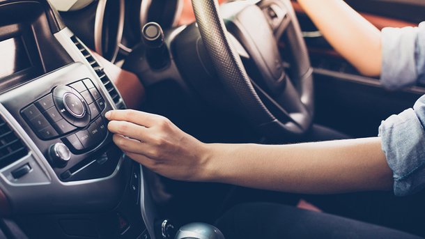 Les infos du Réveil Chérie : Un Américain est passé plus de 2 200 fois au péage d'autoroute sans payer... Avant de se faire prendre !