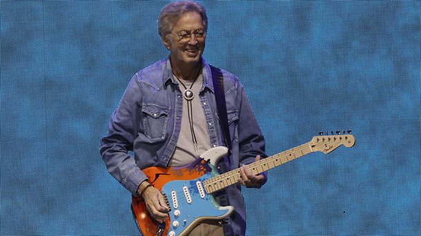 Eric Clapton : une guitare légendaire mise aux enchères