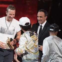 Chris Martin (Coldplay),  Nikos Aliagas et Bruno Mars - Cérémonie NRJ Music Awards 2016