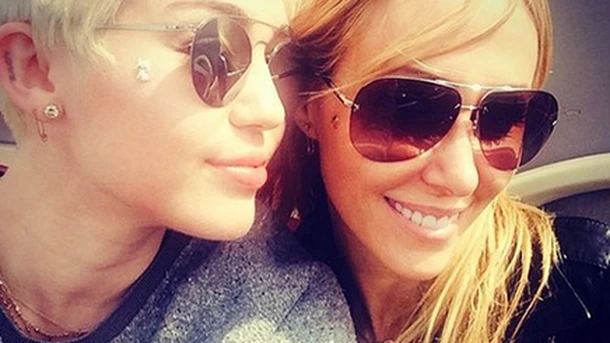 Miley Cyrus : en visite à Londres avec sa mère !