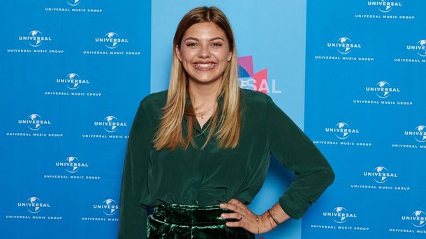 Le saviez-vous? C'est la nounou de Louane qui l'a poussée à se lancer dans la chanson!