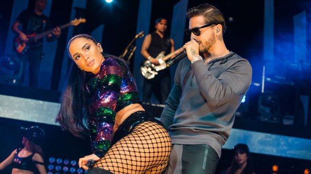 Maluma: il fait monter la température avec Anitta et Becky G pour "Mala Mia"