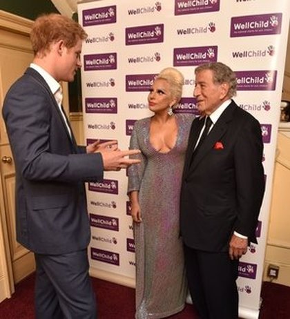 Lady Gaga et Tony Bennett rencontrent le Prince Harry