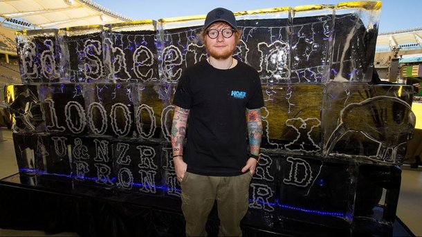 Insolite: comment Ed Sheeran s'est retrouvé aux côtés de Meghan Markle sur les objets souvenirs du mariage royal!