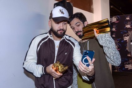 Bigflo & Oli - Coulisses des NRJ Music Awards 2023