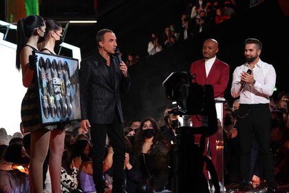 Nikos Aliagas, Soprano et Kendji - Cérémonie des NRJ Music Awards 2021