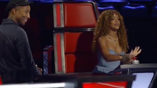 Rihanna: elle s'éclate dans «The Voice»!