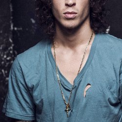 JULIAN PERRETTA