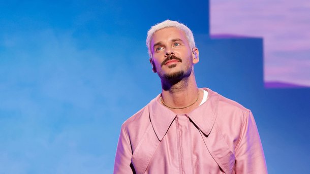 «Les Enfoirés 2024» : M. Pokora, de retour, ému par le public