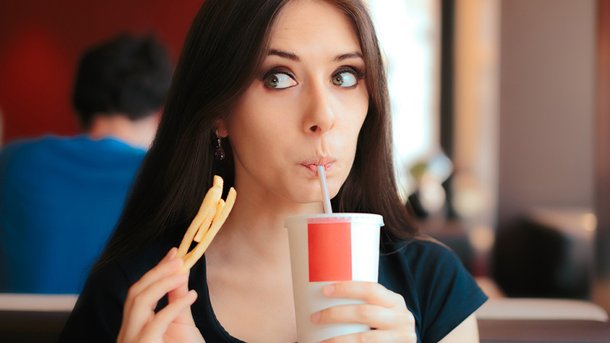 Le Top du Réveil Chérie : manger des frites Mac Do contre la calvitie
