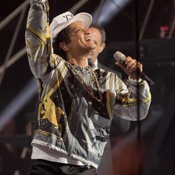 Bruno Mars - Cérémonie NRJ Music Awards 2016