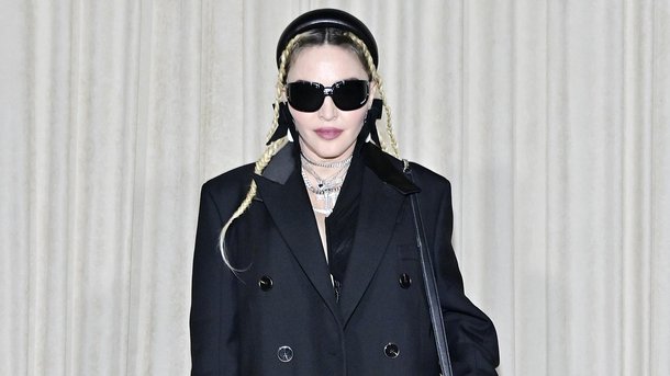 Madonna relance son projet de biopic avec Julia Garner