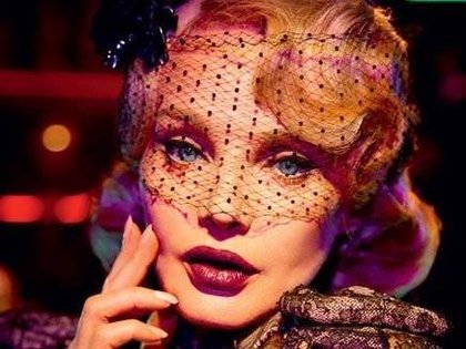 Arielle Dombasle : une diva latina ! 