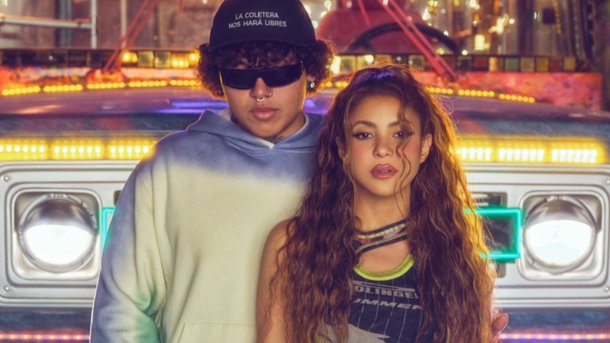 Shakira et Beéle en duo sur "Algo Tú"