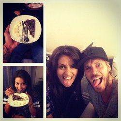 Matt Pokora : Ce soir la ptite soeur talofficial a fait un gâteau pour le big bro! #broandsista #instafamily 