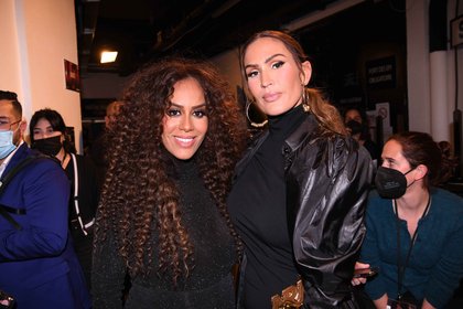 Amel Bent et Vitaa - Backstage des NRJ Music Awards 2021