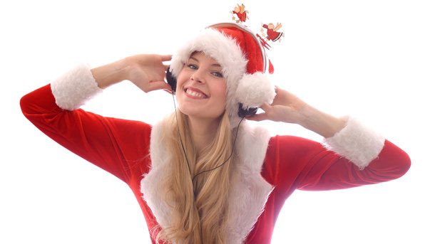 Les infos du Réveil Chérie : Ecouter pendant 24 heures des chants de Noël pour gagner des nuits d’hôtels, ça vous tente ?