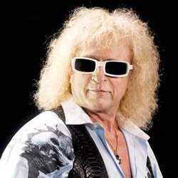 Michel Polnareff attristé par la mort de sa manager