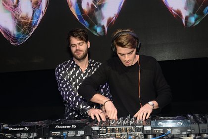 The Chainsmokers - NRJ DJ AWARDS 2016 - La Cérémonie