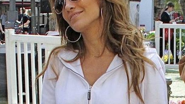 Jennifer Lopez a fait appel au producteur de LMFAO