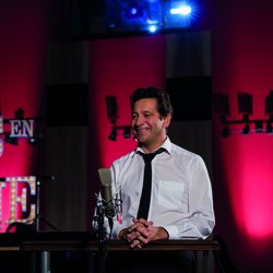Tous en Scène: Laurent Gerra double Gunter