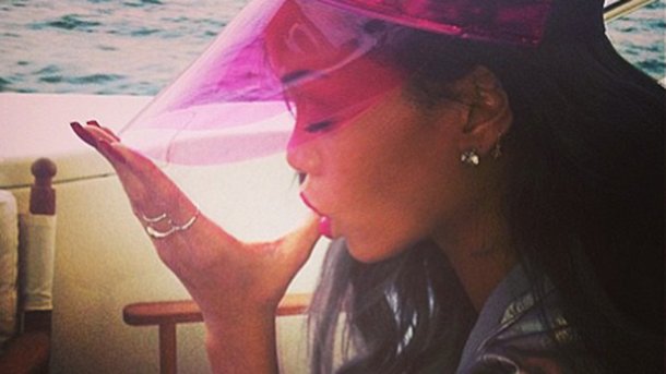 Rihanna reine de VEVO !