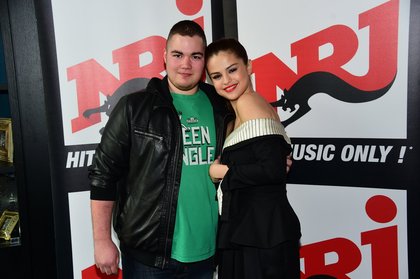 Selena Gomez à Paris: rencontre avec ses fans