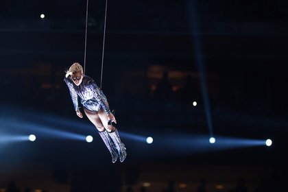 Lady Gaga sur scène à la mi-temps du Superbowl 2017