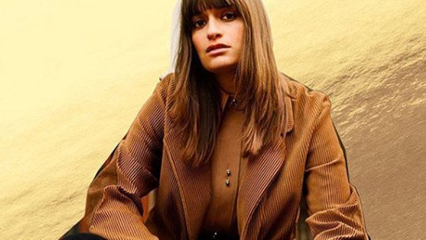 Clara Luciani annonce la réédition de «Sainte Victoire» avec 5 titres inédits !