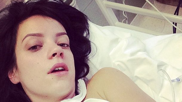 Lily Allen : toujours à l’hôpital