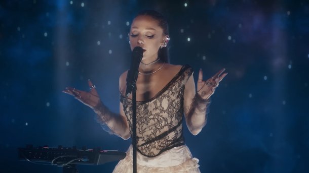 Ariana Grande annonce "Petal" son nouvel album tant attendu