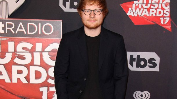 Ed Sheraan: les enfants lui redonnent le sourire en concert