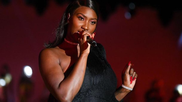 Aya Nakamura, Lady Gaga, M. Pokora… ces artistes qu'on adore en karaoké