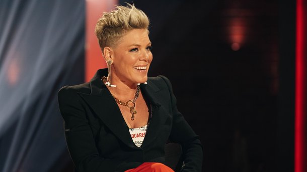 Pink et Christina Aguilera : c’est la guerre froide entre les deux chanteuses