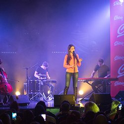 Concert Pop Love - Marina Kaye