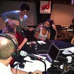 Cauet sur le Yacht des NRJ Music Awards 2011