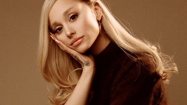 Ariana Grande annonce le remix de «34+35» avec deux artistes surprises