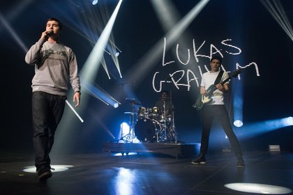 Lukas Graham - NRJ Music Tour Vendée 2016