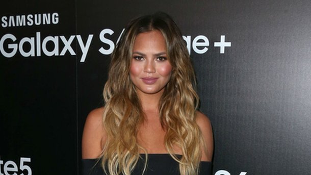 Chrissy Teigen et Donald Trump : le clash sur Twitter !