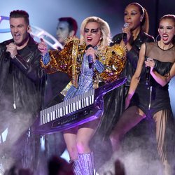 Lady Gaga sur scène à la mi-temps du Superbowl 2017