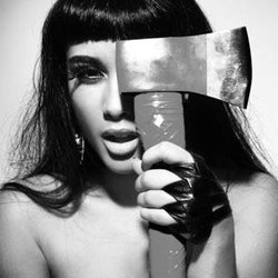 Natalia Kills embauchée par les Black Eyed Peas