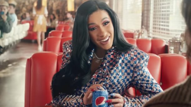 Cardi B pense que Pepsi est «O-kurrrr» dans une publicité spéciale Super Bowl