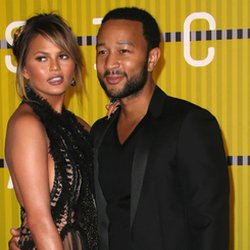 chrissy-teigen-et-john-legend