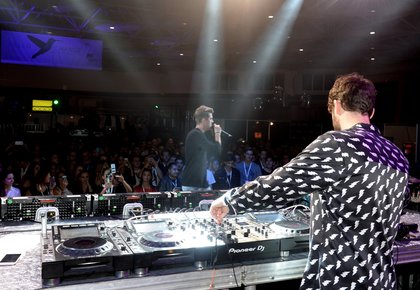 The Chainsmokers - NRJ DJ AWARDS 2016 - La Cérémonie