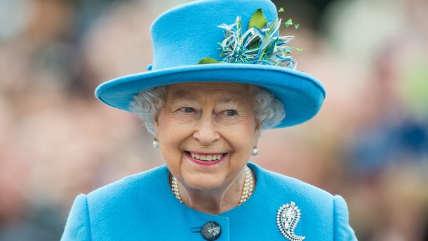 Mort de la Reine Elizabeth II: les stars lui rendent hommage