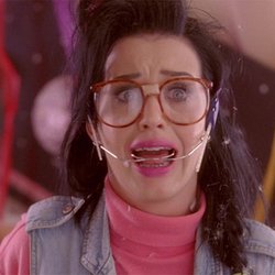 Katy Perry dans le clip de "Last Friday Night"