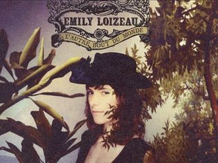Emily Loizeau