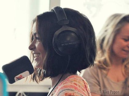 Jenifer chez Manu dans le 6/9 sur NRJ