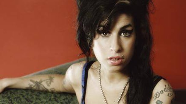 Amy Winehouse enterrée dans l’intimité